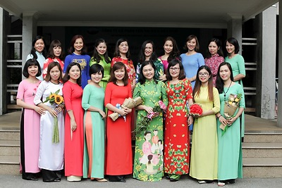 Hân hoan kỷ niệm 87 năm Ngày Phụ nữ Việt Nam 20-10